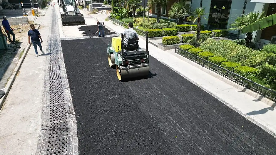 Bayraklı’da Yol Düzenleme Çalışmaları Hız Kesmeden Devam Ediyor