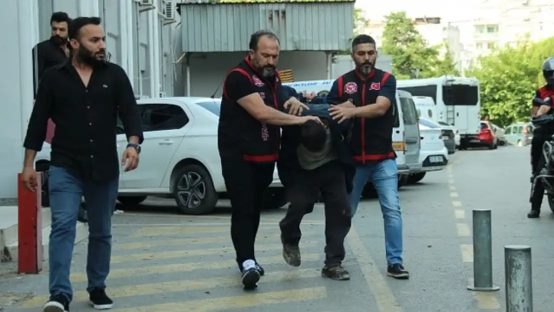 Bayraklı’daki derin dondurucu cinayetinde katil zanlısı tutuklandı