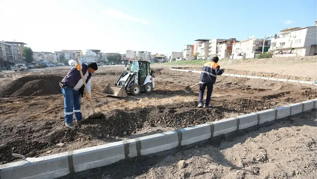 BAYRAKLI'NIN 17'NCİ PARKI YAMANLAR MAHALLESİ'NE