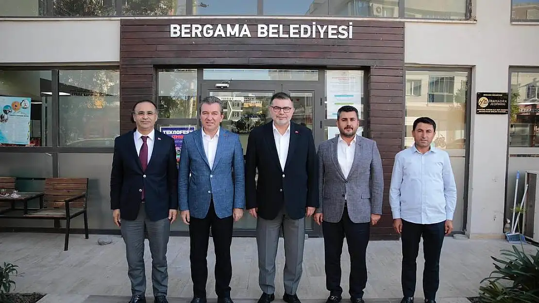 Bergama ve Kınık belediye başkanlarına AKP’li isimlerden ziyaret