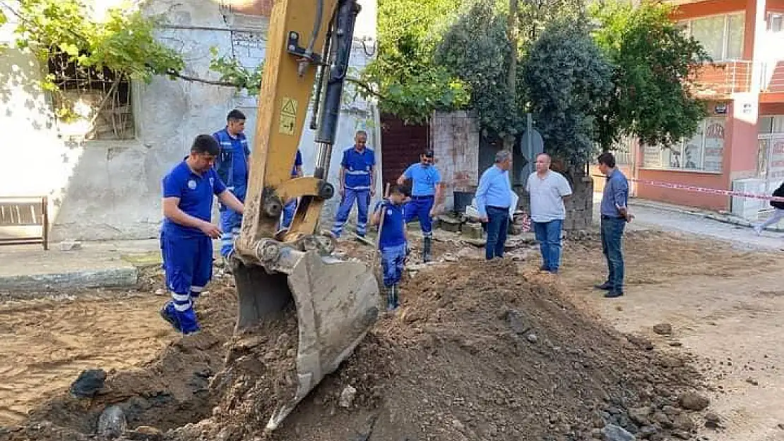 Beydağ'da yol çalışmaları sürüyor