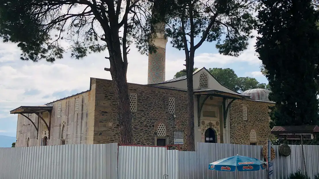 Birgi'deki Tarihi Aydınoğlu Mehmet Bey Camii Restorasyonu Hala Tamamlanamadı