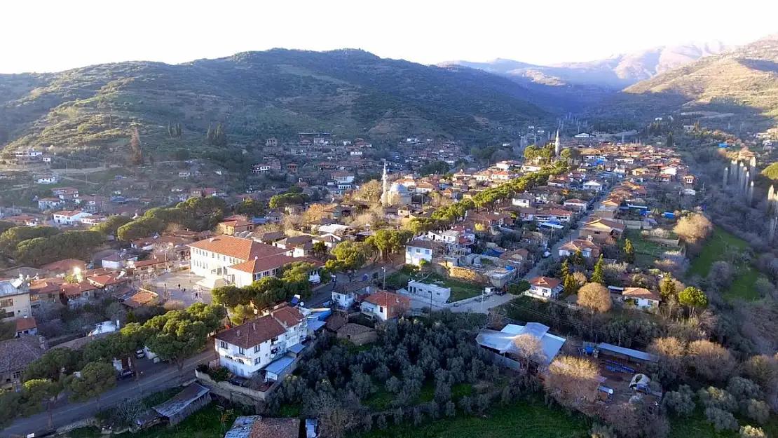 Birgi, 'En İyi Turizm Köyü' Unvanı ile Turizmin Parlayan Yıldızı Olmaya Devam Ediyor