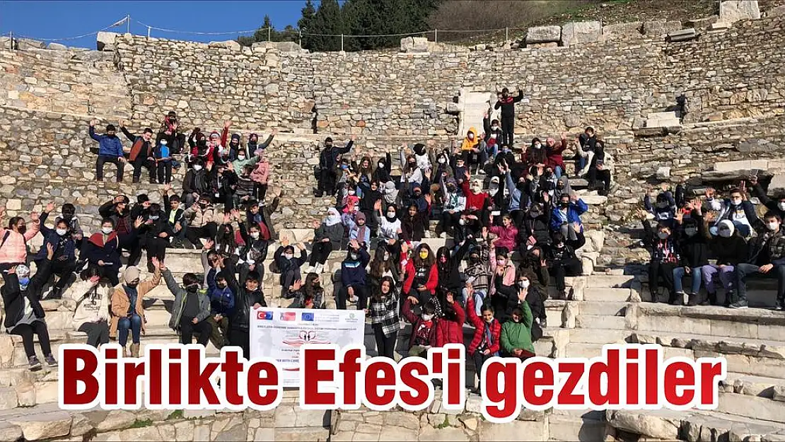 Birlikte Efes'i gezdiler