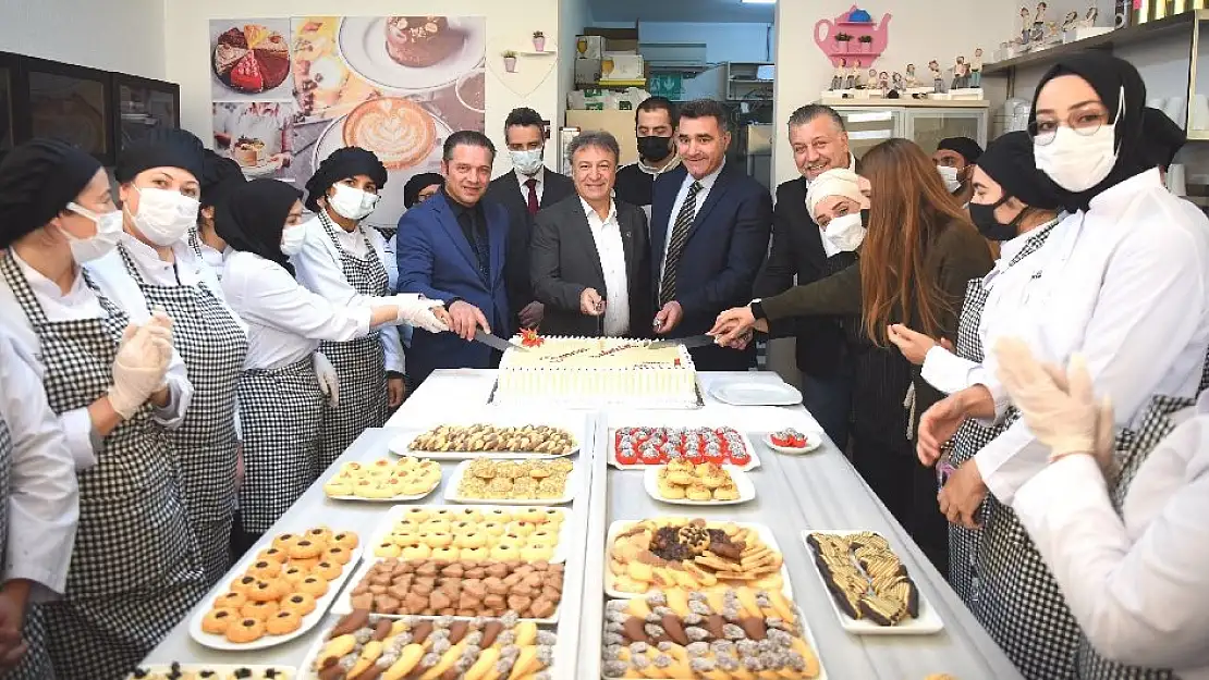 Bornovalı kadınlar mutfakta buluşuyor