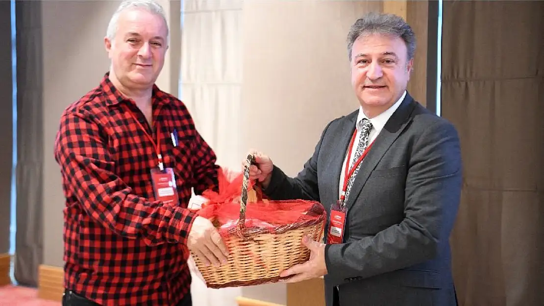 Bornovalı muhtarlarla yıl sonu değerlendirme toplantısı