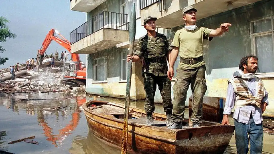 Bu gün de kederin göçüğü altındayız