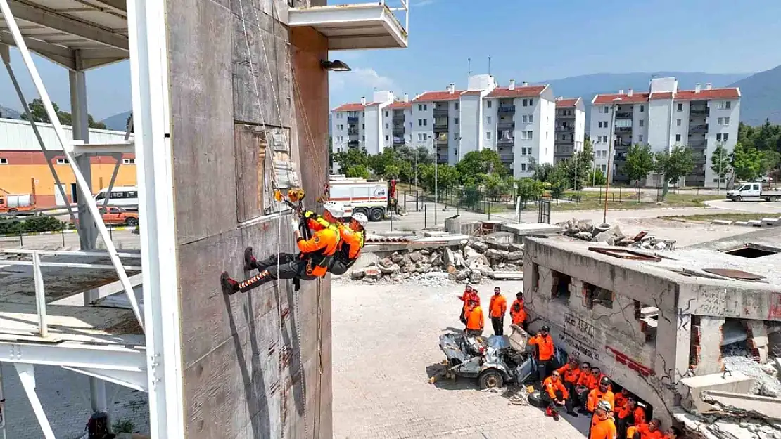 Buca Belediyesi Arama Kurtarma Ekibi (BUCAKUT), Deprem Sonrası Eğitimlerle Donanımlı Hale Geldi