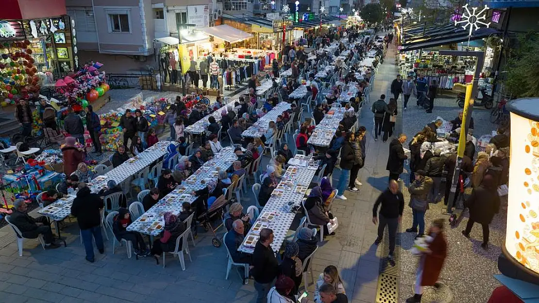 Bucalılar iftar sofrasında buluştu