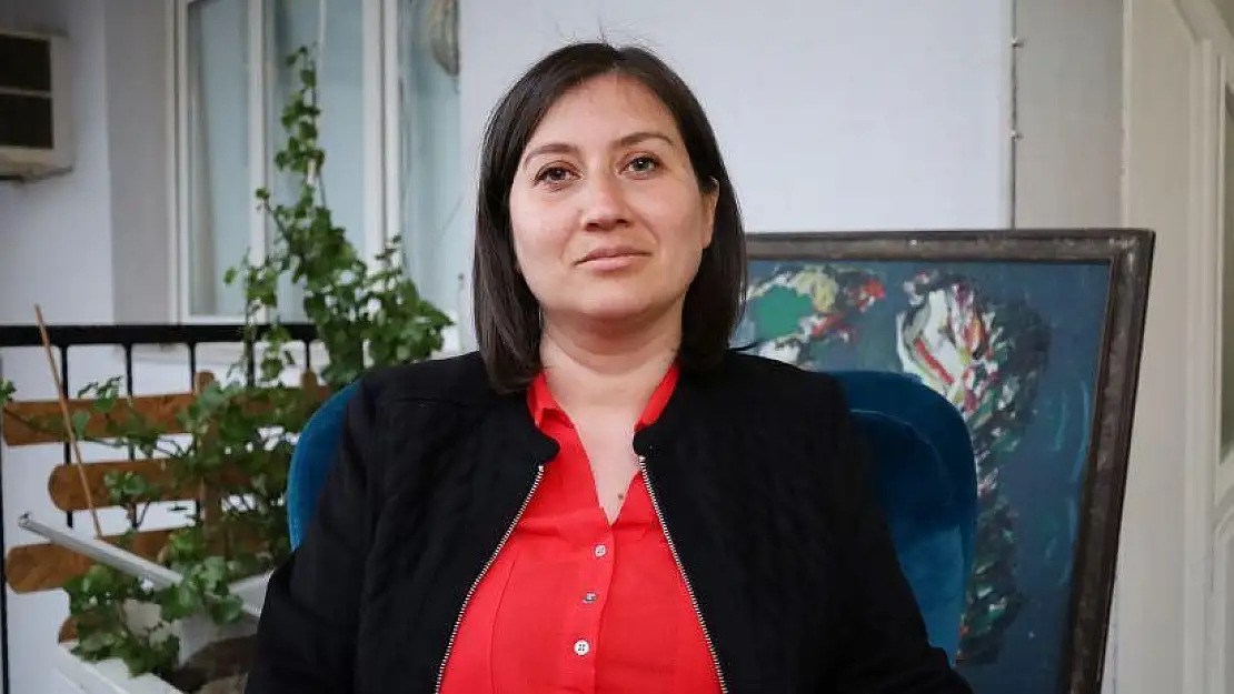 Burcugül Çubuk kimdir?