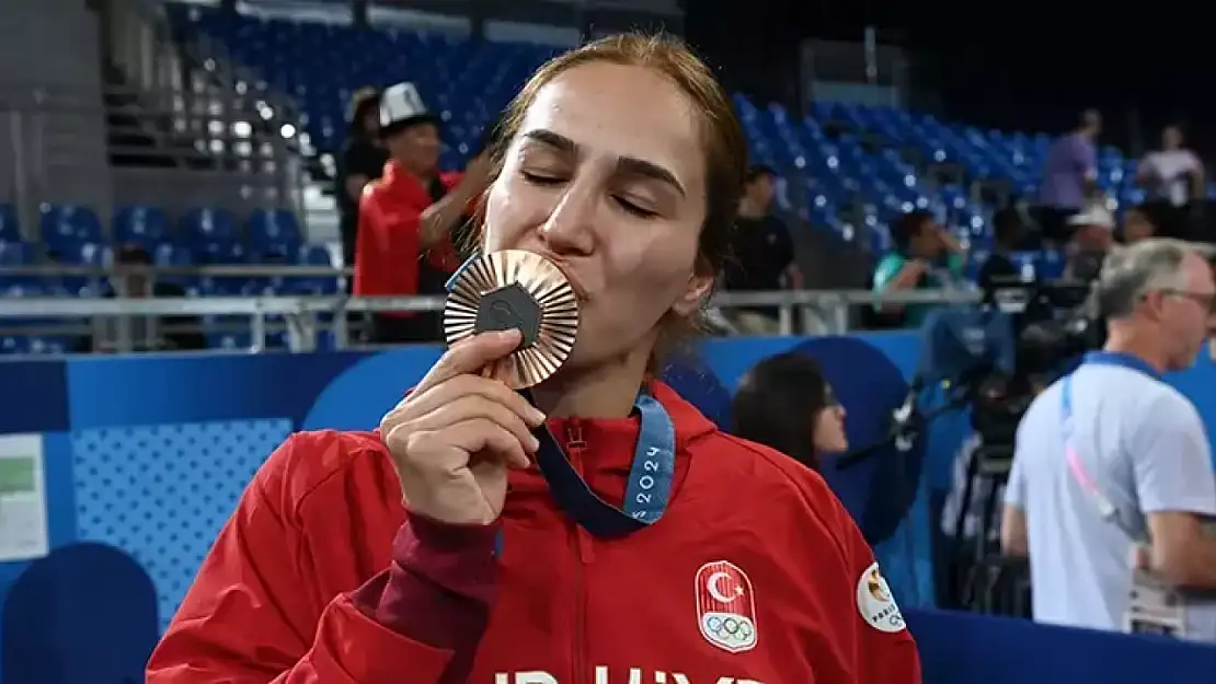 Buse Tosun Çavuşoğlu'ndan Bronz Madalya