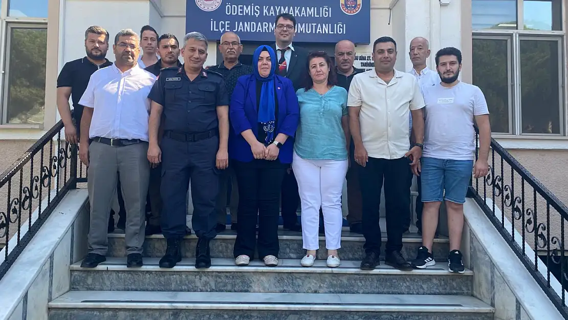 BÜYÜK BİRLİK PARTİSİ ÖDEMİŞ İLÇE TEŞKİLATI'NDAN KAYMAKAM VE JANDARMA KOMUTANINA ZİYARET