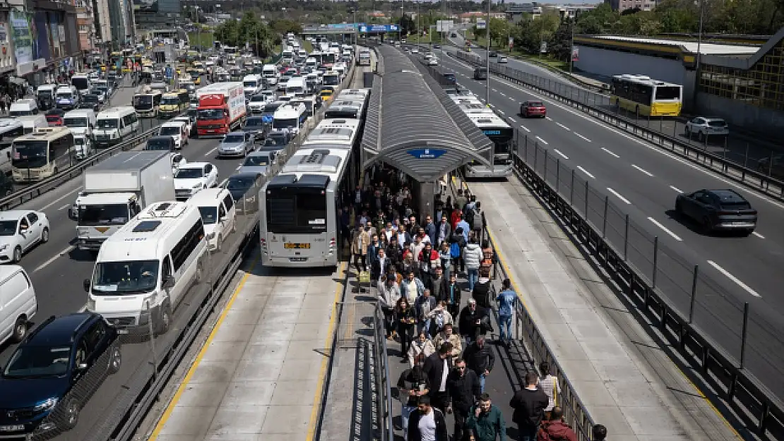 'Büyük İstanbul Mitingi' alanına vatandaşlar yürüdü