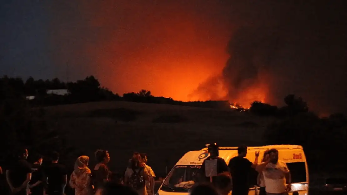 Çanakkale’deki korkutan yangın evlere sıçradı!