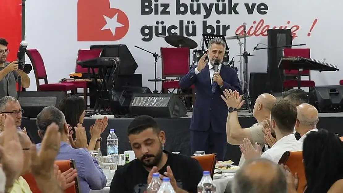 CHP Bayraklı'da tek yürek