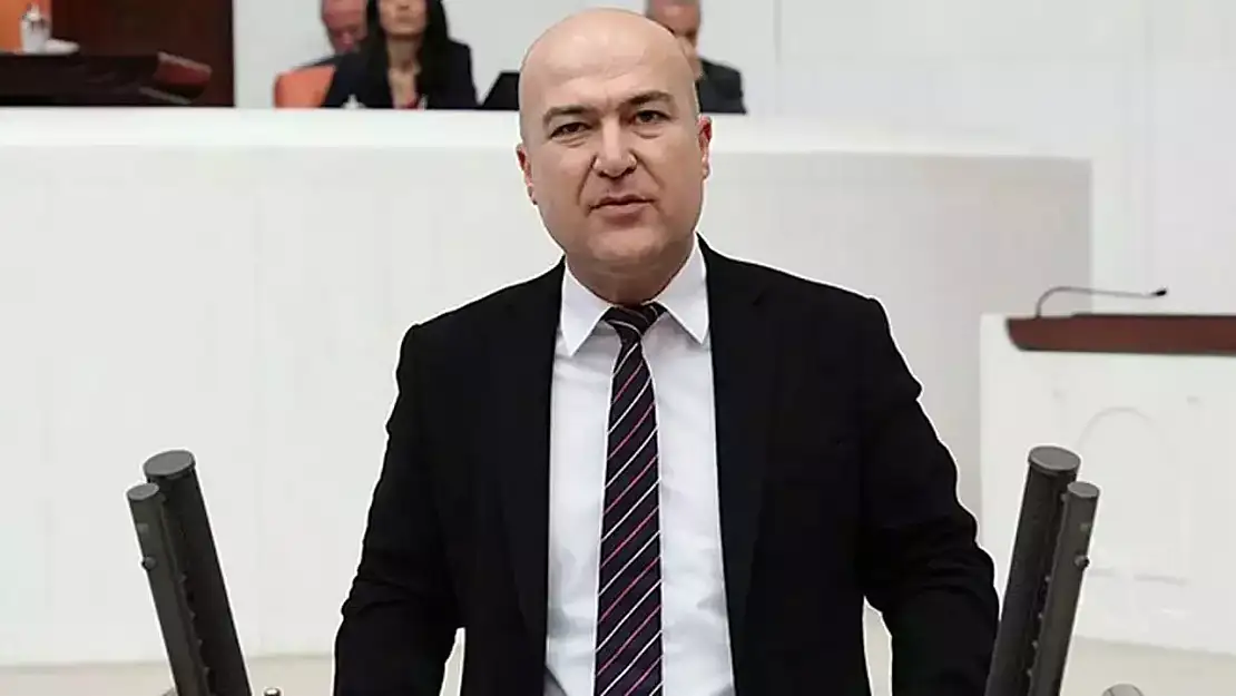 CHP İzmir Milletvekili Murat Bakan’ın hayatı ve siyasi kariyeri