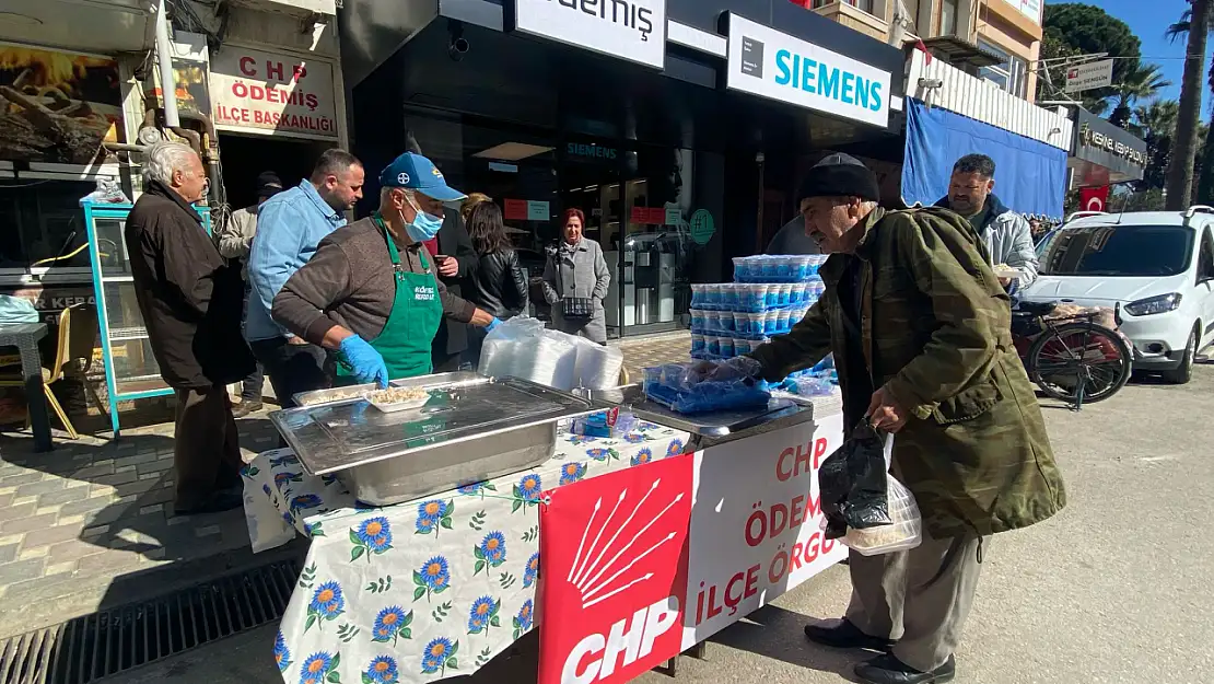 CHP Ödemiş İlçe Başkanlığı'ndan Hayır Pilavı İkramı