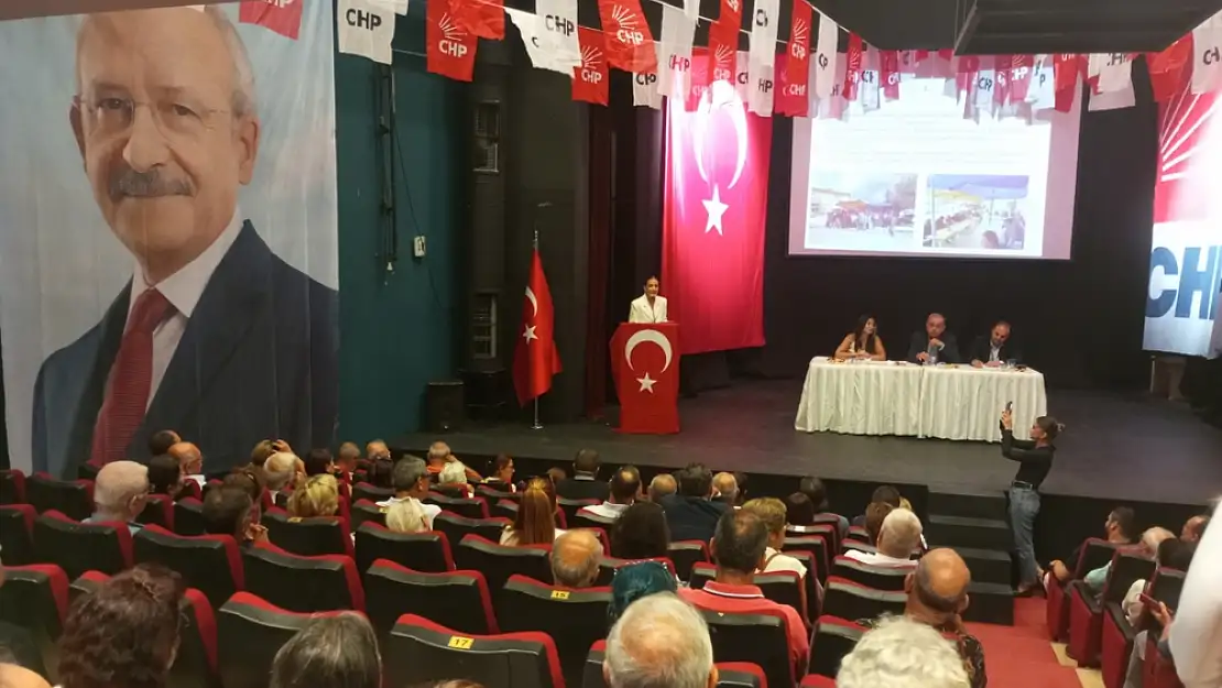 CHP Urla İlçe Başkanı Seçildi: Pelin Karasakal