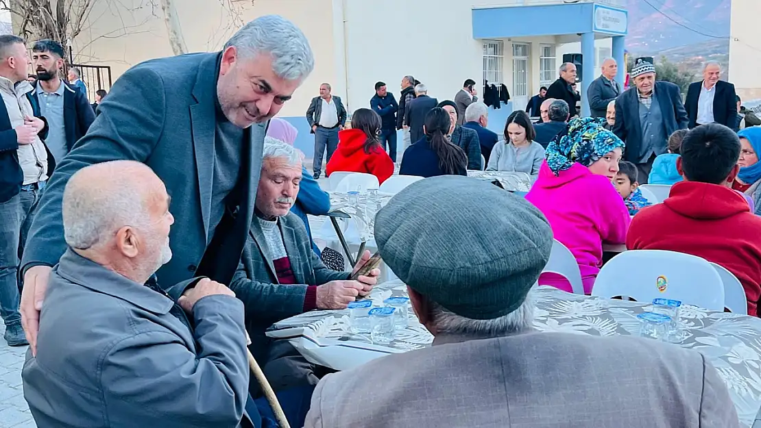 Cumhuriyet Halk Partisi İzmir İl Başkanlığı, Haliller Mahallesi'nde Renkli Bir İftar Akşamı Gerçekleştirdi