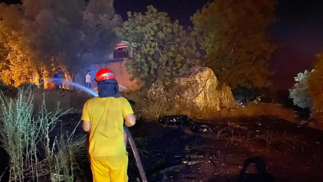 Dalaman’da gece orman yangını çıktı