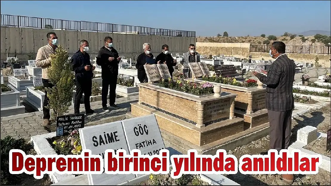 Depremin birinci yılında anıldılar