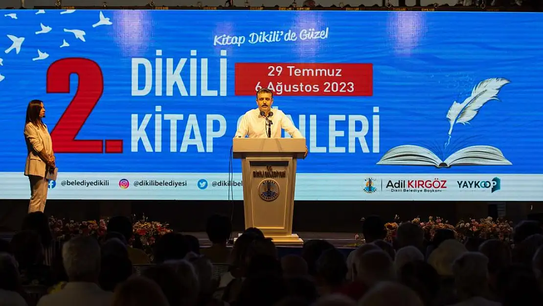 Dikili kitap günleri kapılarını kitapseverlere açtı