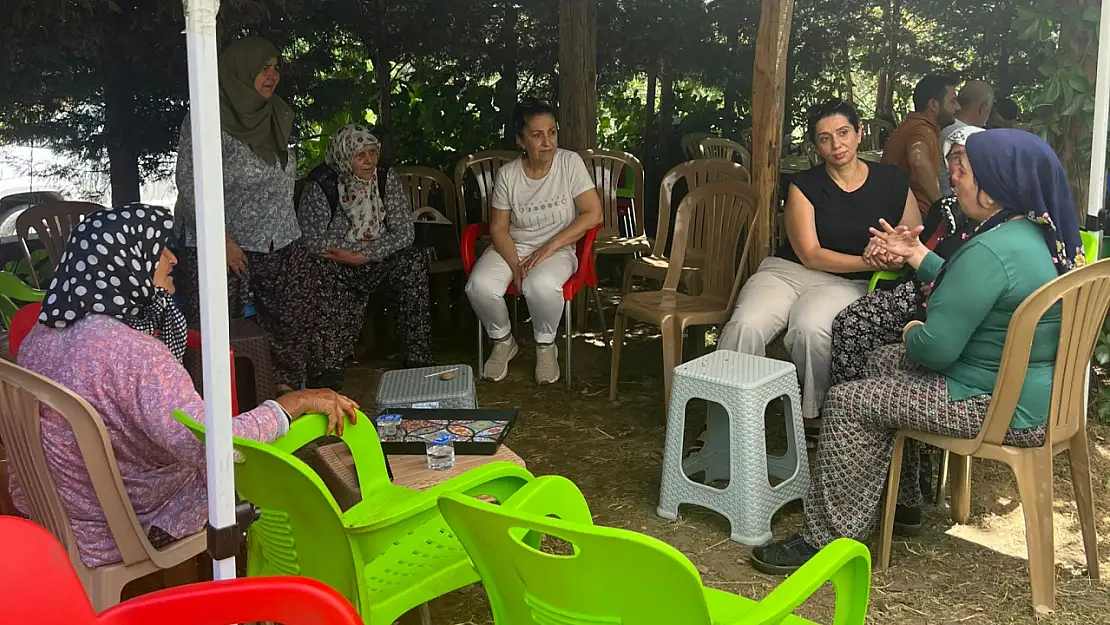 DP İzmir Heyeti Şehit Ragıp  Şahin'in Ailesini Ziyaret Etti