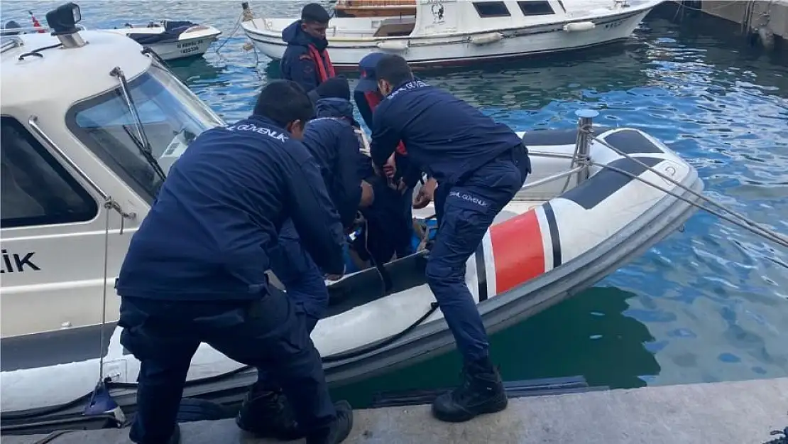 EGE DENİZİ’NDE 40 GÖÇMEN YAKALANDI, 36 GÖÇMEN KURTARILDI