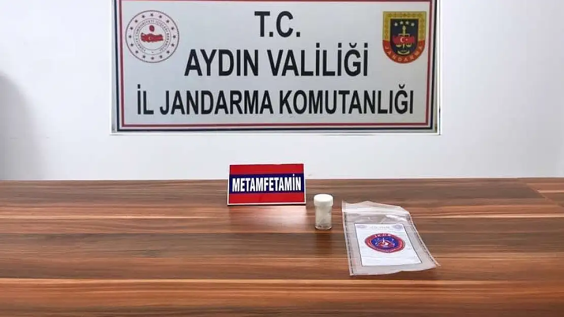 Ekiplerin şüphelendiği şahısların üzerinden uyuşturucu çıktı