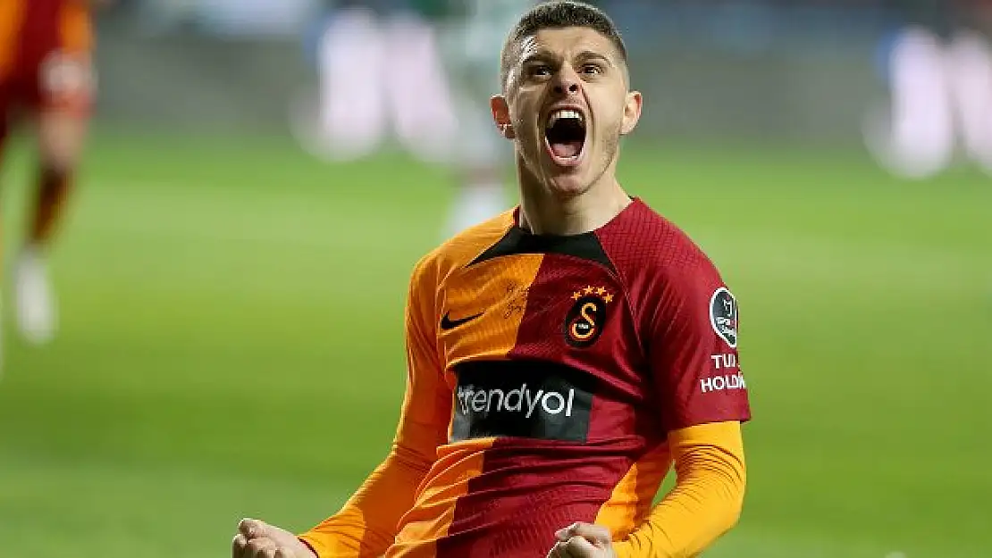 Galatasaray’a Rashica’dan kötü haber