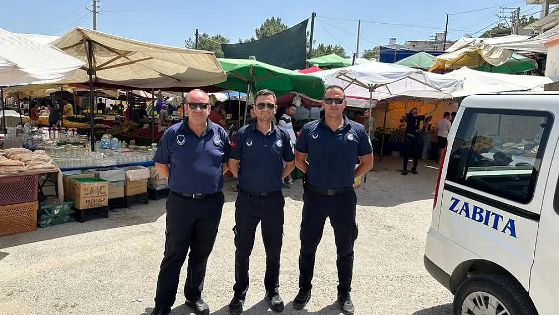 Gaziemir Belediyesi zabıtasından örnek davranış