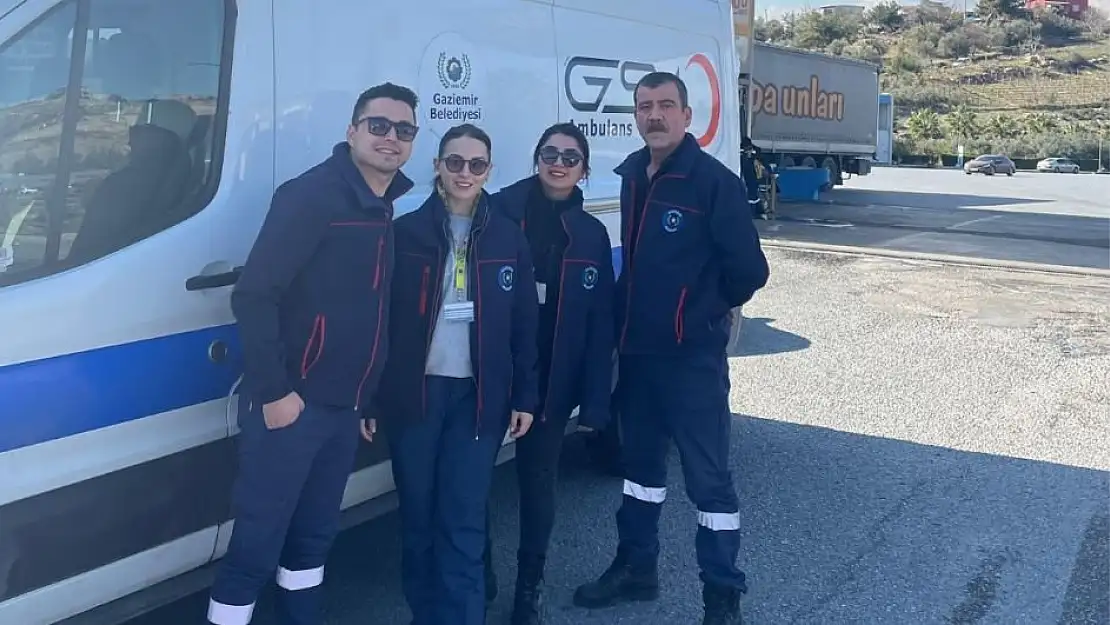 GAZİEMİR BELEDİYESİ'NDEN DEPREMZEDELERE SAĞLIKÇI VE AMBULANS DESTEĞİ