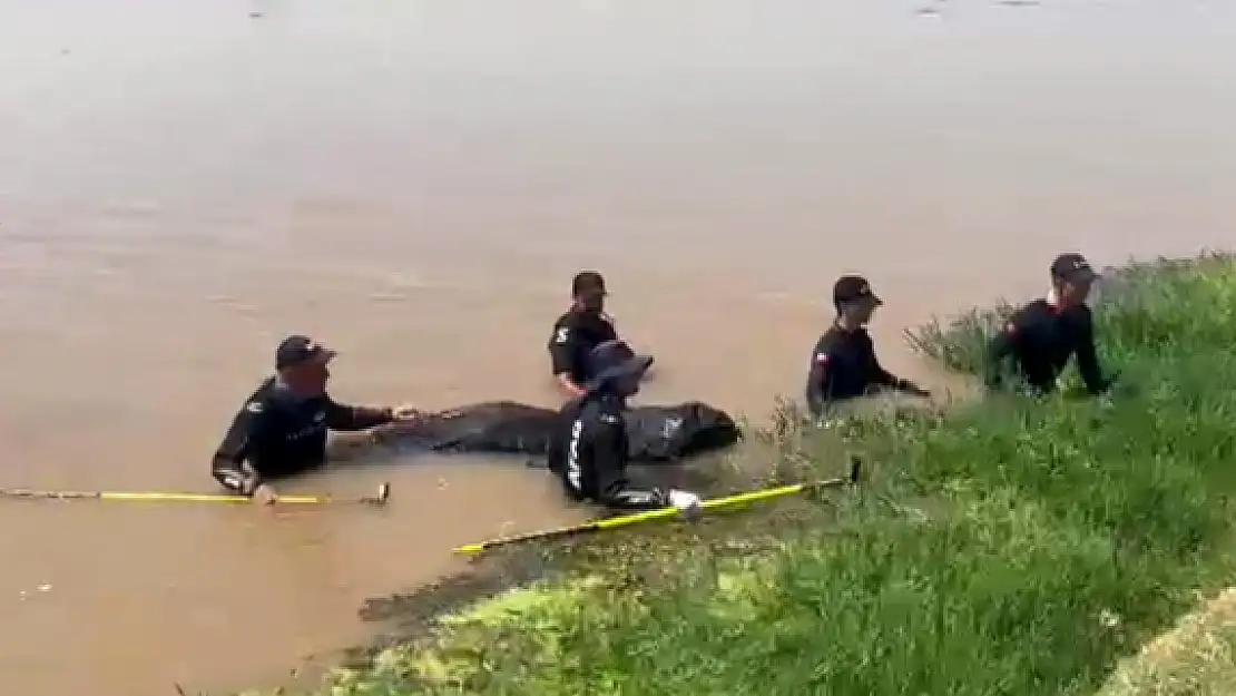 Gece Dicle Nehri’ne giren şahıs ölü bulundu