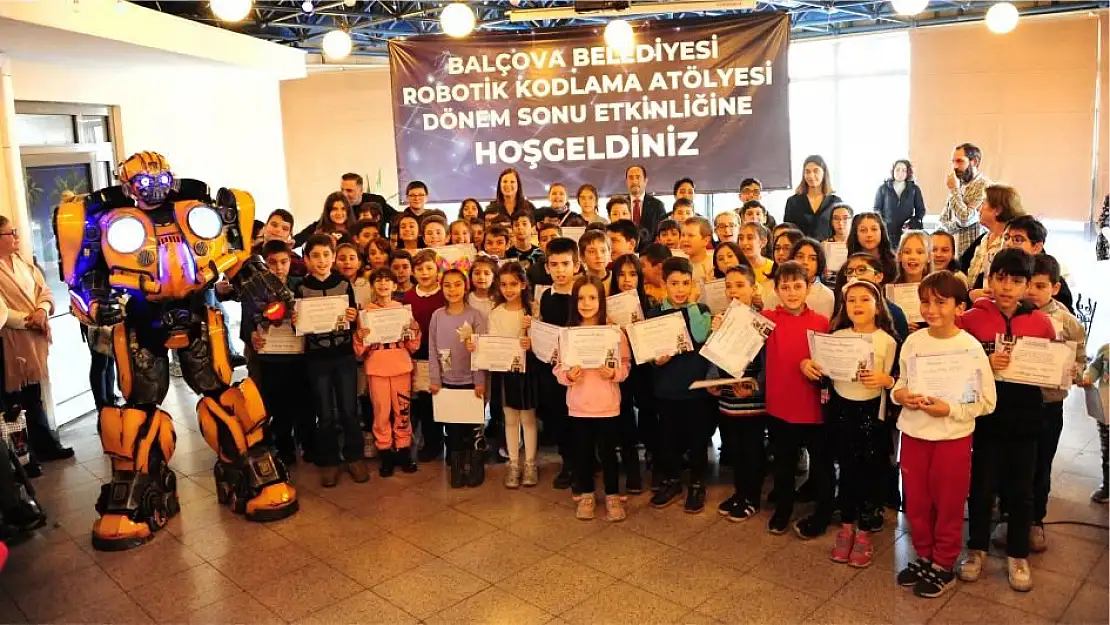 GELECEĞİN BİLİM İNSANLARINA ROBOT SHOW