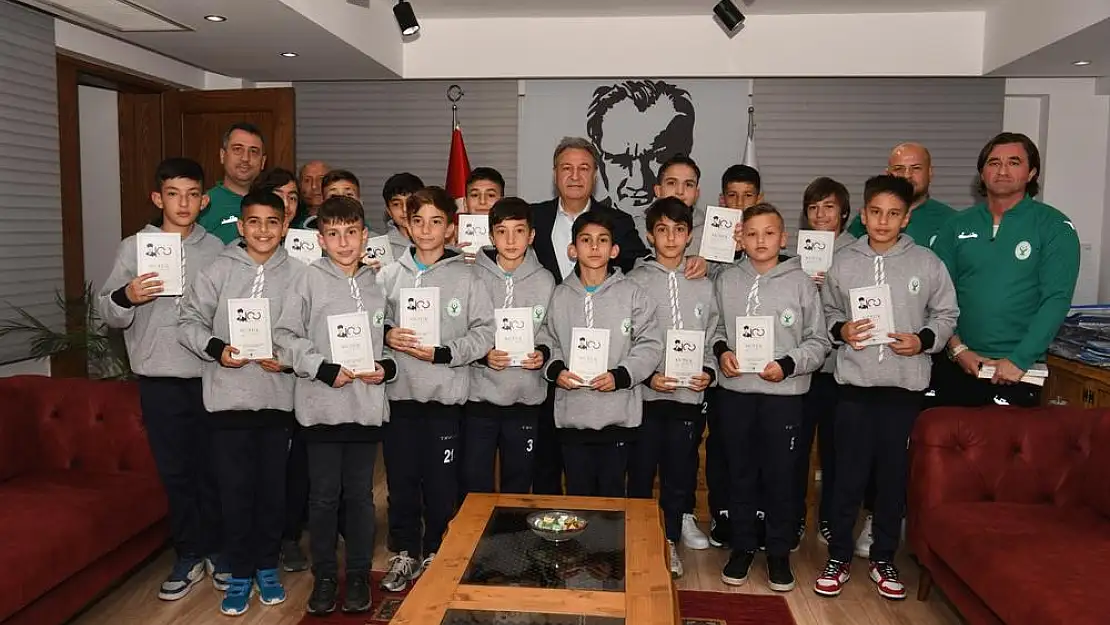 Geleceğin yıldızlarından Başkan İduğ'a ziyaret