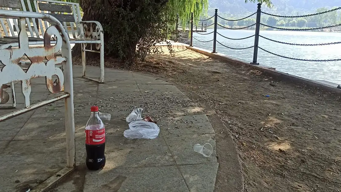 GÖLCÜK GÖLÜNÜN GÜZELLİĞİNE GÖLGE DÜŞÜYOR