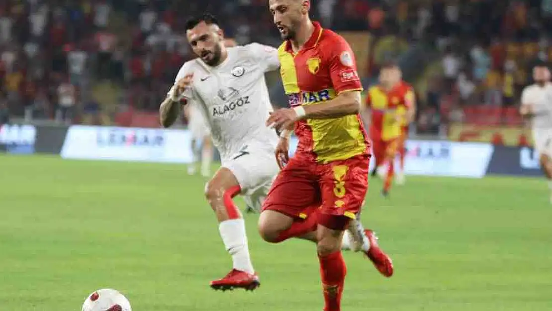 Göztepe Evinde Çorum FK’ya 2-1 Mağlup Oldu