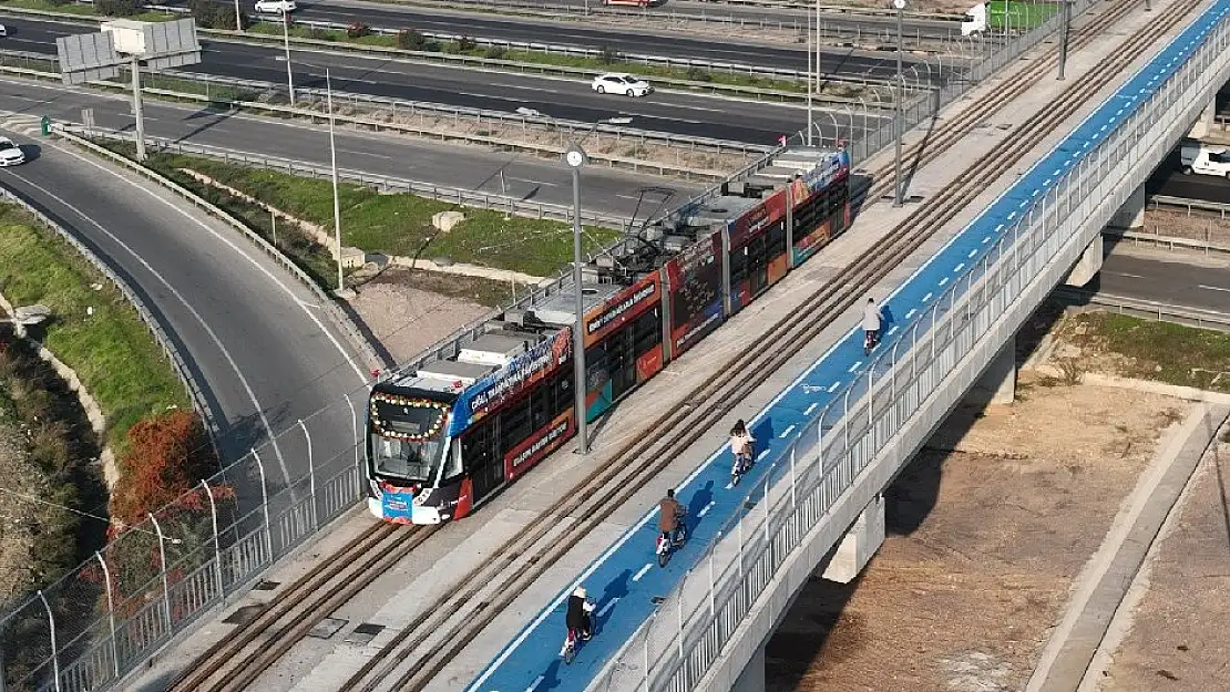 Güle güle 2022, hoş geldin Çiğli Tramvayı