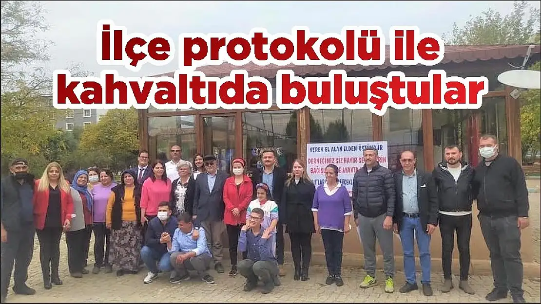 İlçe protokolü ile kahvaltıda buluştular