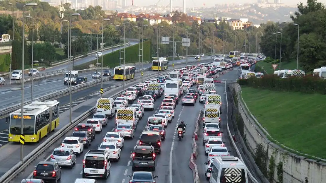 İstanbul’da toplu taşımaya %50’den fazla zam geldi