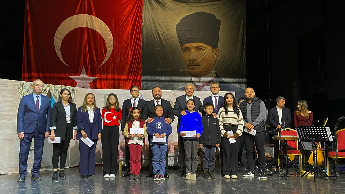 İstiklal Marşı'nın Kabulü Ödemiş'te Coşkuyla Kutlandı