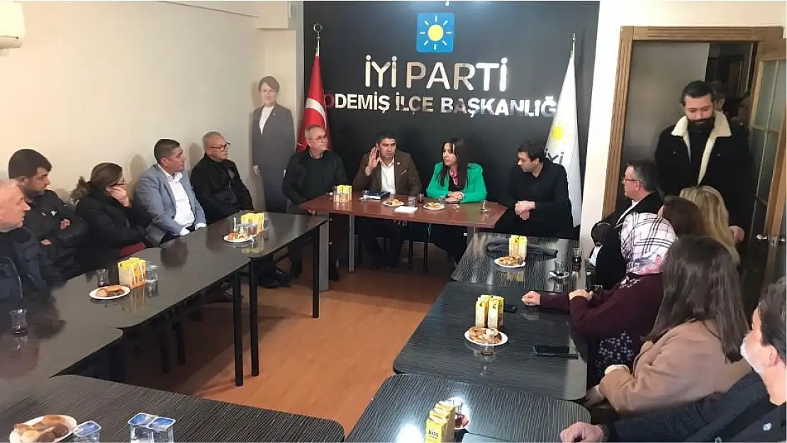 İYİ PARTİ İZMİR İL BAŞKAN ADAYI ÜLKÜ DOĞAN İYİ PARTİ ÖDEMİŞ İLÇE BAŞKANLIĞINI ZİYARET ETTİ