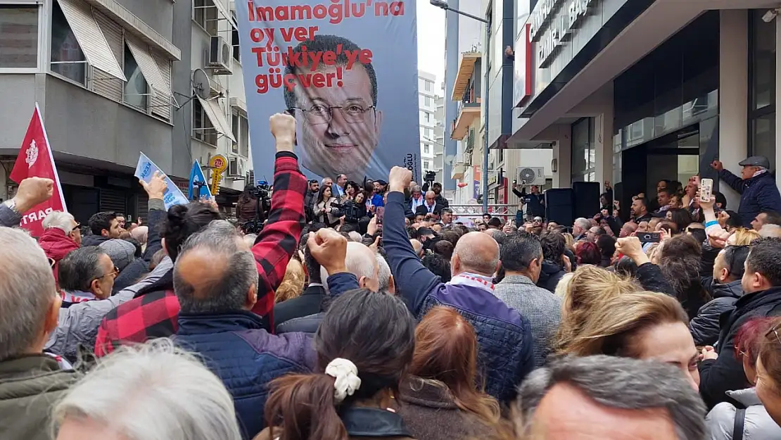 İzmir'den Ekrem İmamoğlu'na Destek: 'Bugün Adımız Ekrem İmamoğlu'