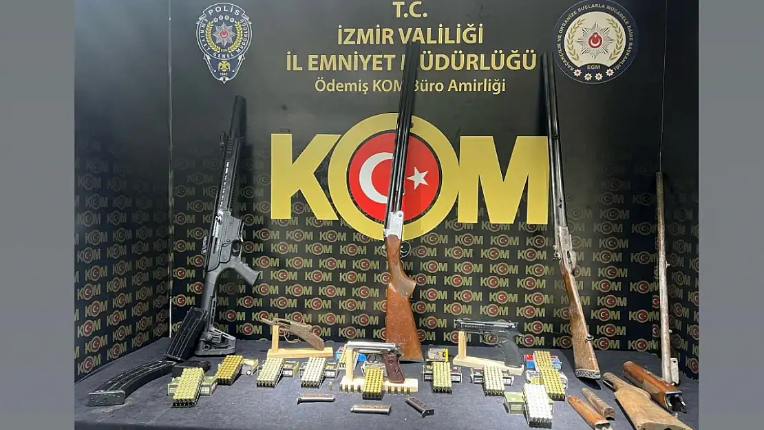 İzmir Polisinden İzinsiz Kazı ve Tarihi Eser Kaçakçılığı  Yapan Kaçakçılara Operasyon