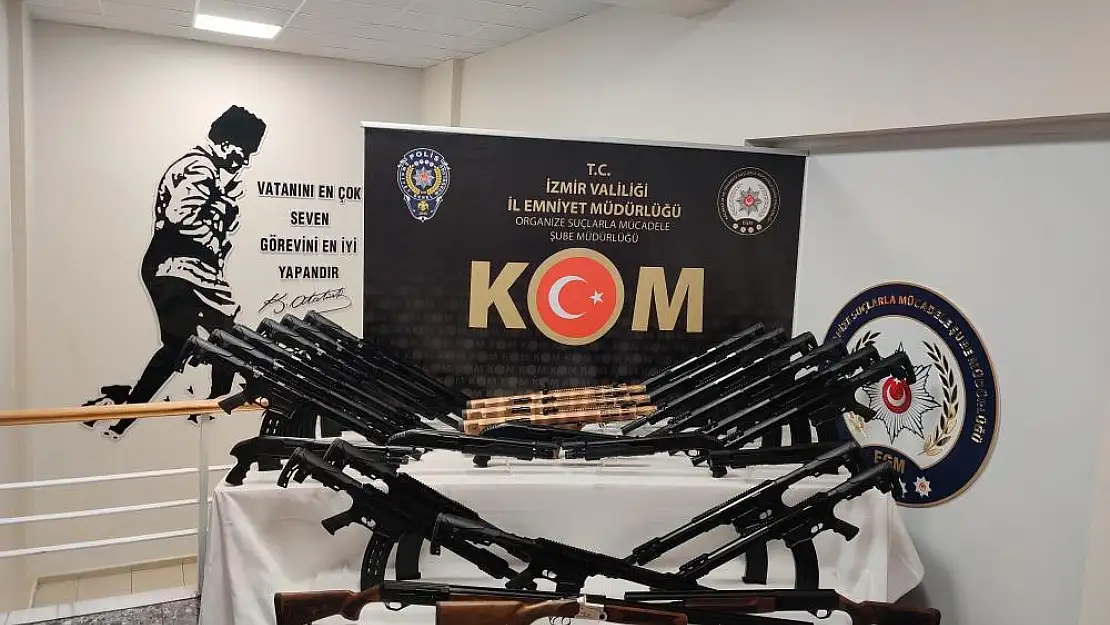 İzmir polisinden “yasa dışı silah ticareti” operasyonu