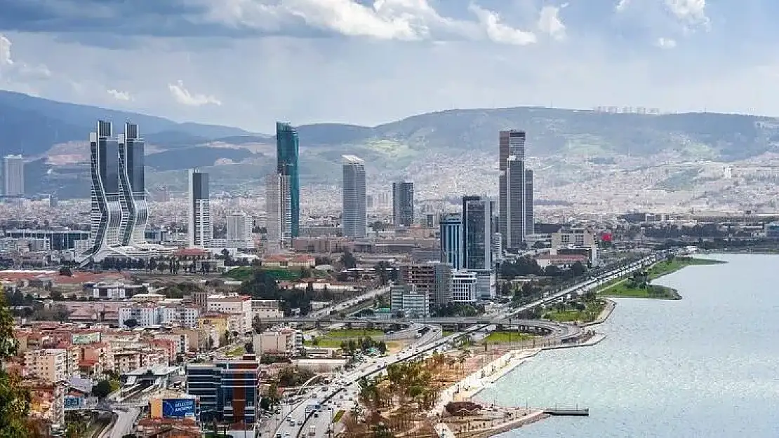 İzmir'de bu hafta sonu güneş yok, sağanak var!