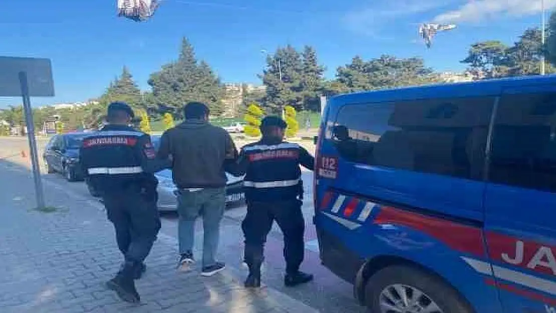 İzmir’de kayıp 8 firari yakalandı