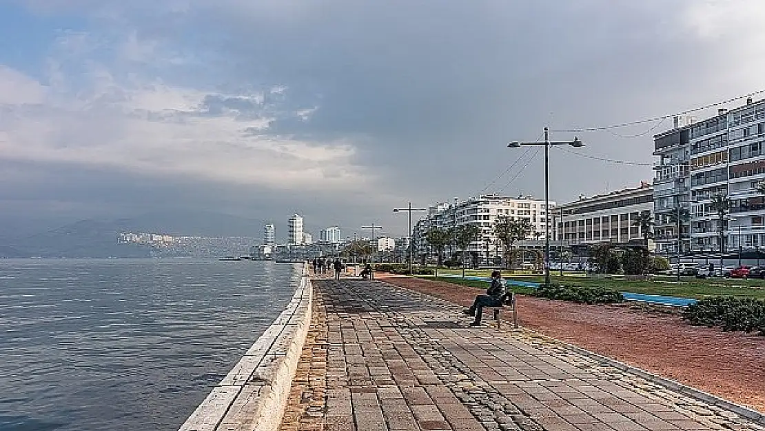 İzmir’de sağanak etkisi devam ediyor… Pazar günü hava raporu