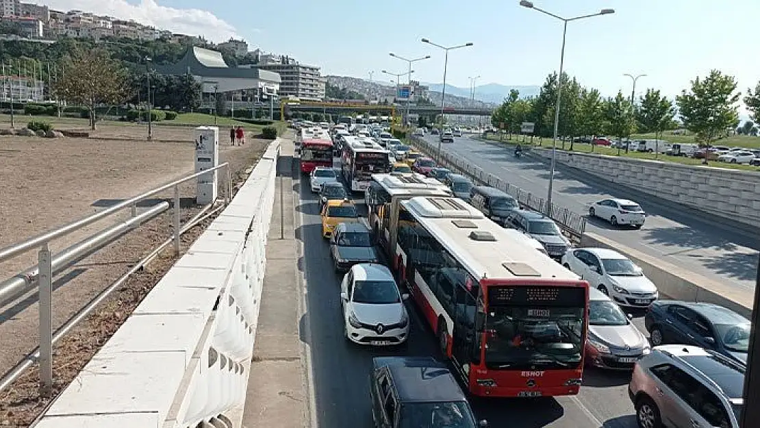 İzmir’de trafiğe kayıtlı araç sayısını açıklandı