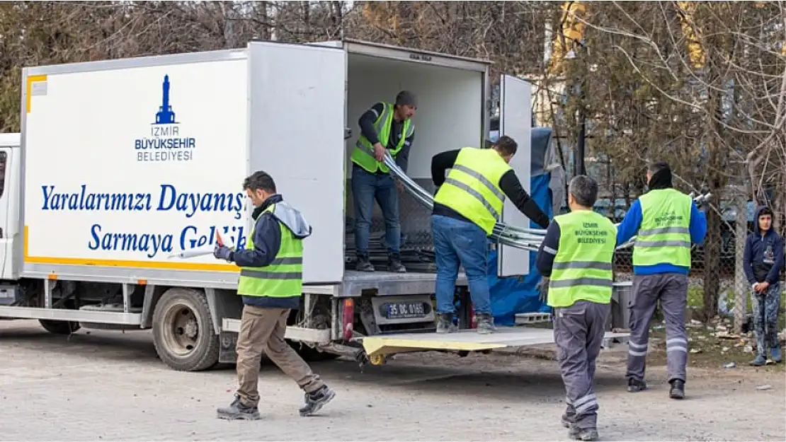 İzmir'den Kahramanmaraş'a 142 sobalı çadır